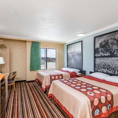 Super 8 By Wyndham Midland Motel Exterior foto